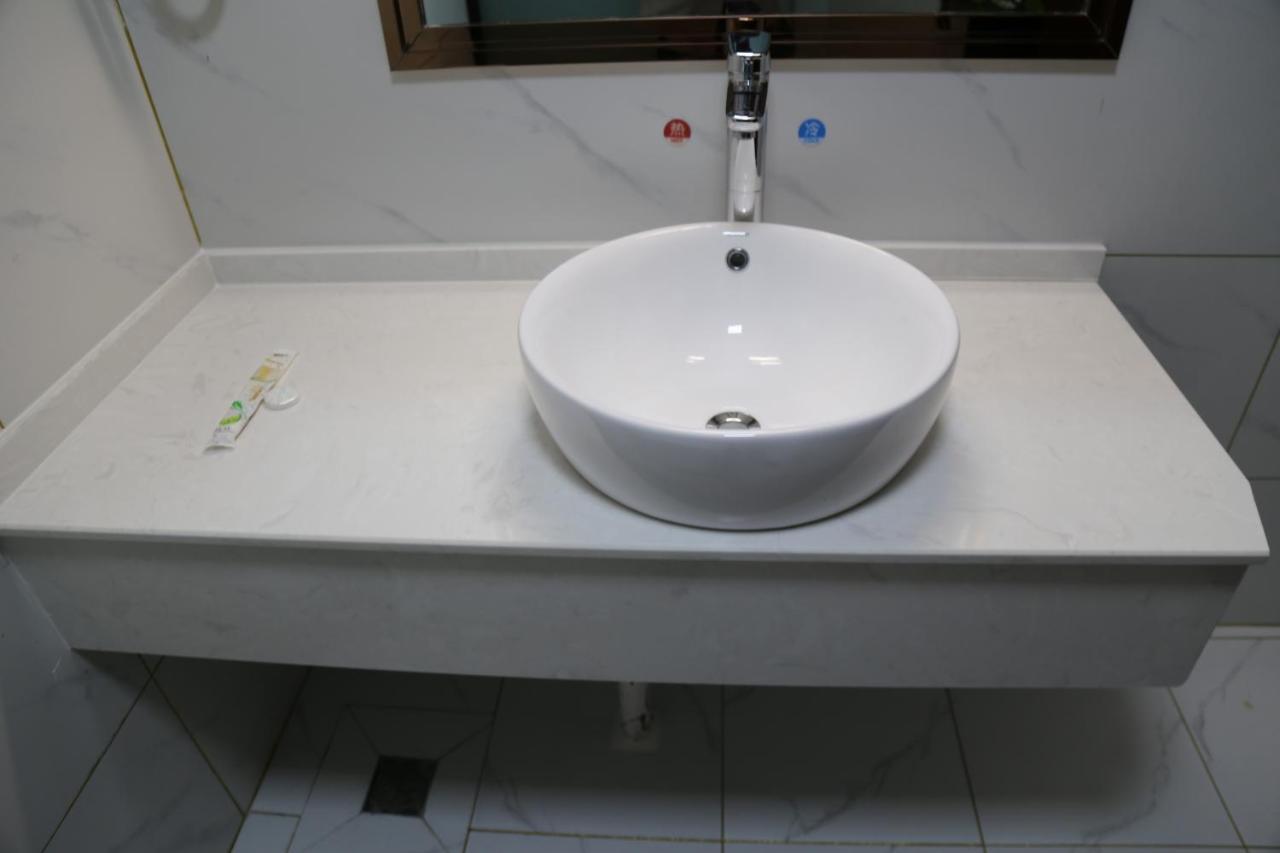 Hotel Anhui Lomé Esterno foto